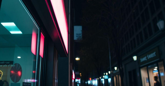 Luminosos para Fachada: Sofisticação e Visibilidade